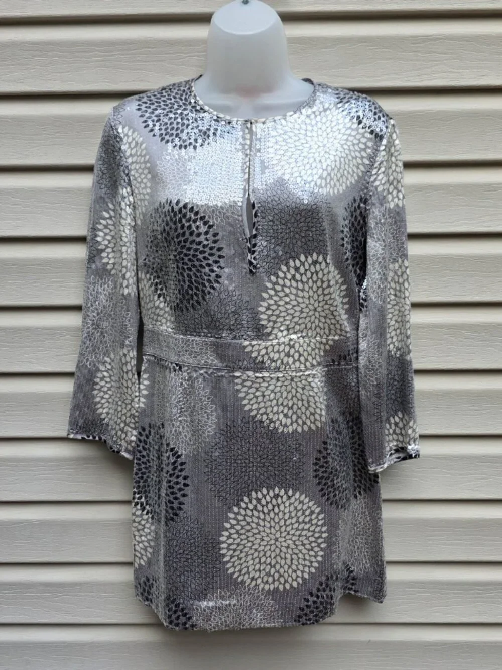 Tory Burch Wendy Silk Sequin Tunic Dress Top Gray Silver Size 8 Party Cocktail